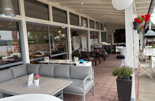 Seekirchen am Wallersee Cama Y Desayuno | Naturfreundehaus Wallersee
