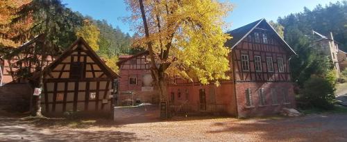 Bollberg Casa | Naturhof-Papiermühle 2 Bett-Zimmer Rosenrot