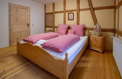 Bollberg Casa | Naturhof-Papiermühle 2 Bett-Zimmer Rosenrot
