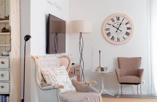 Gross Schwansee Casa | Nausikaa's- Fleur de Lis