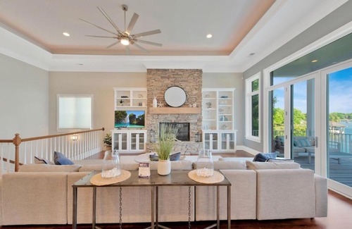 Sherrills Ford Casa | Nautical Ridge by Stay Lake Norman