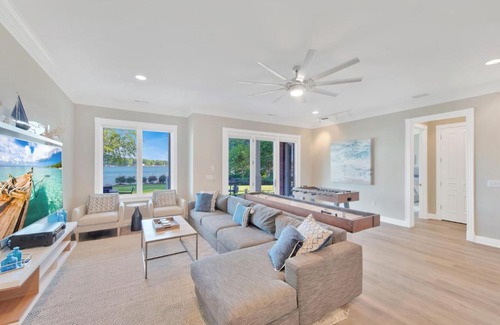 Sherrills Ford Casa | Nautical Ridge by Stay Lake Norman