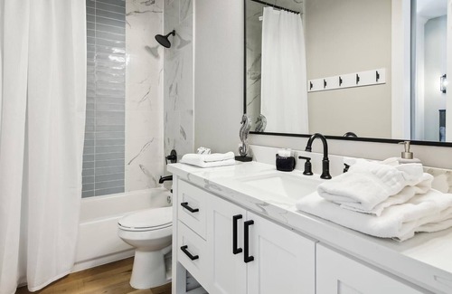 Jamaica Beach Casa | Nautical Splash!