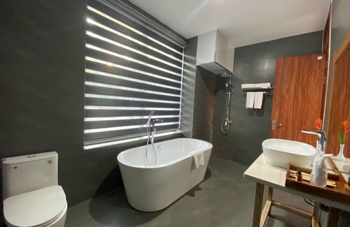 Dong Hoi Hotel | Nava Hotel & Resort