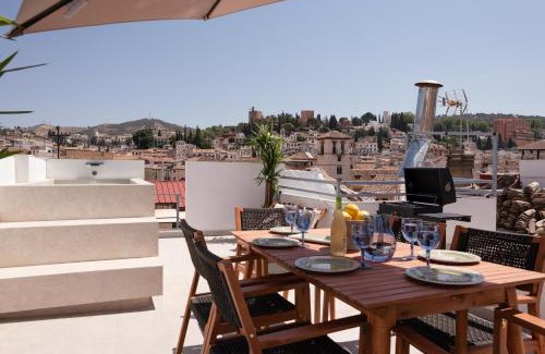 Distrito Central Apartamento | Navas 402 Ático & Pool Alhambra views