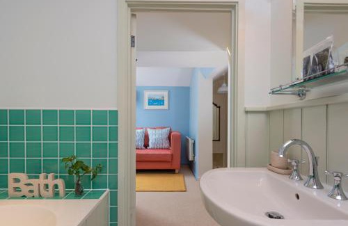 Port Navas Casa | Navas Nook