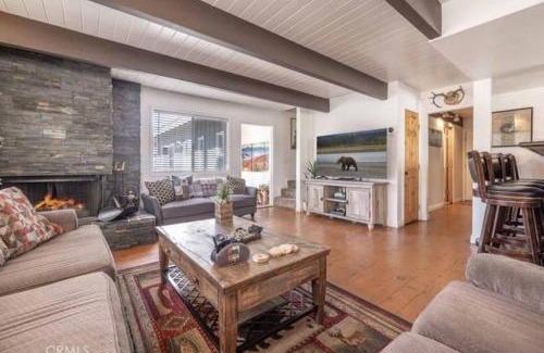 Whispering Forest Casa | Navigate Stays Best Location Pet Friendly Games