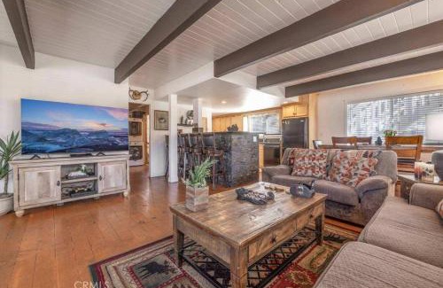 Whispering Forest Casa | Navigate Stays Best Location Pet Friendly Games