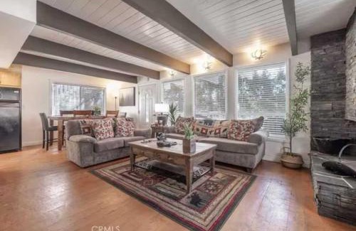 Whispering Forest Casa | Navigate Stays Best Location Pet Friendly Games
