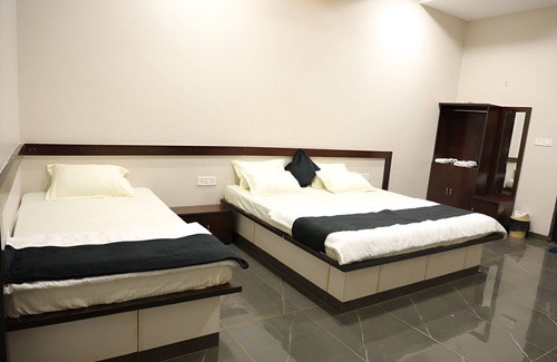 Barwah Hotel | Navkar Palace Hotel & Resort