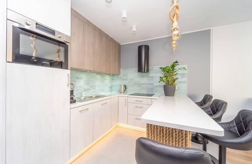 Srodmiescie Apartamento | Navy Blue by 3City Rentals