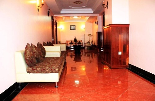 Daun Penh Hotel | Nawin Guesthouse