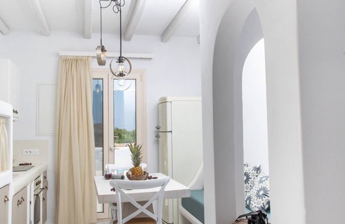 Naxos Town Villa | Naxian Lounge Villas