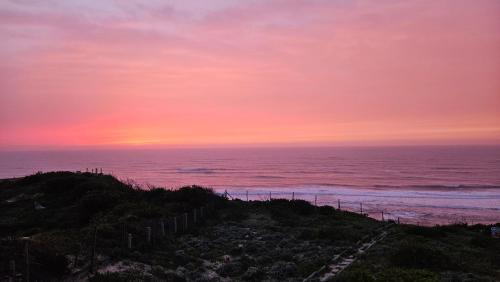 Vale Furado Apartamento | Nazare Uninterrupted Views and Sounds of the Sea