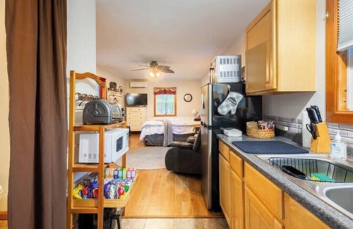 Cambridge Cabaña | Cozy retreat in peaceful wooded setting. Pet friendly!