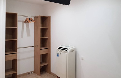 Annesse-et-Beaulieu Apartamento | (N°11) Nice new 2-room apartment with garden view, free private parking