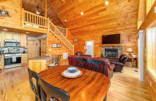 Murphy Chalet De Esquí | Discover Your Perfect Getaway: Where Furry Friends and Foodies Feel at Home!