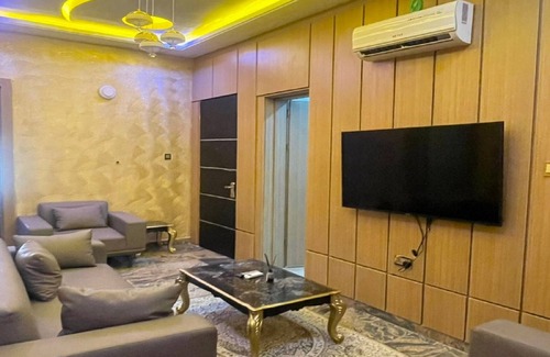Orozo Apartamento | Nduson Crown Apartment