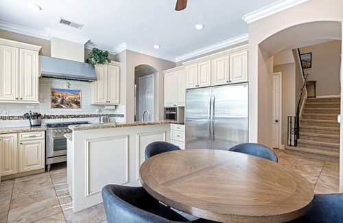 Clovis Casa | NE Clovis Retreat with Pool