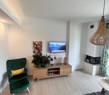 Nea Peramos Casa | Nea Peramos Apartment SeaFront