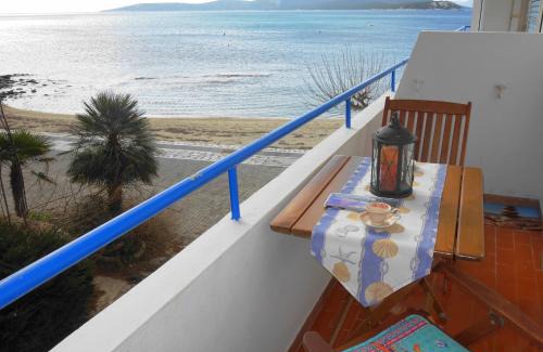 Nea Styra Apartamento | Nea Styra seafront apartment with stunning view