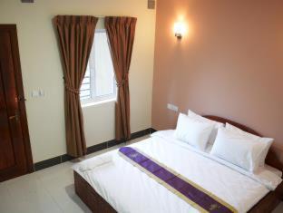 Kampot Hotel | Neakru Guesthouse and Restaurant
