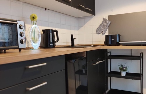 Schoenefeld Apartamento | Near Airport BER/ Adlershof Maisonette Schönefeld for 5 persons/3 beds