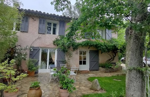Beaurecueil Casa | Near Aix en Provence, 20 minutes from the TGV, country house for 6 people