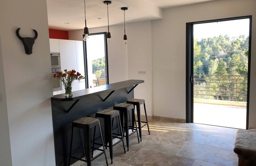 Bouc-Bel-Air Casa | Cerca de Aix: hogar familiar con piscina e impresionantes vistas!