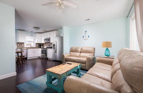 Colington Casa | Near Beach Dining & Shops Private Hot Tub