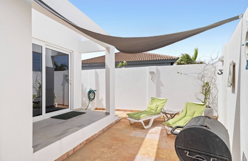 Esmeralda Casa | Near Beaches * Pool * BBQ * Modern Design