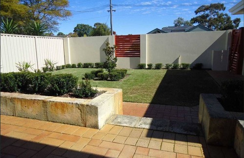 Yokine Casa | Near Beaufort Str, CBD, Aquatic Centre & Parks