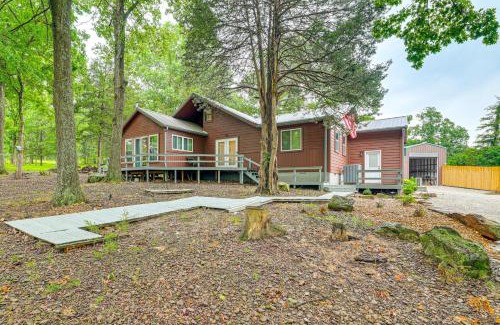 Pineville Casa | Near Bella Vista Trails and Elk River Family Home!