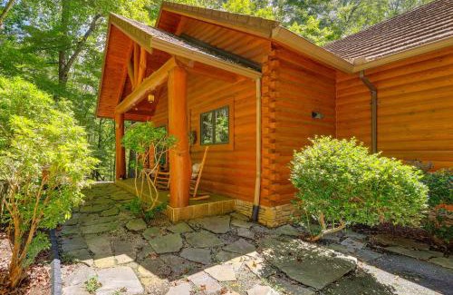North Fork Township Casa | Near Boone-Custom Built Cabin 3 BR 3 BA with Hot Tub