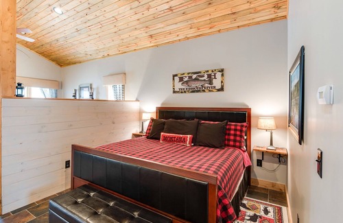 Toston Casa | Cerca de Bozeman ~ Modern Rustic Retreat ~ Casa de huéspedes privada ~ en el río Missouri