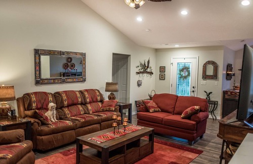 Rockaway Beach Casa | Near Branson, but without the traffic jams and noise, new and ready for you!