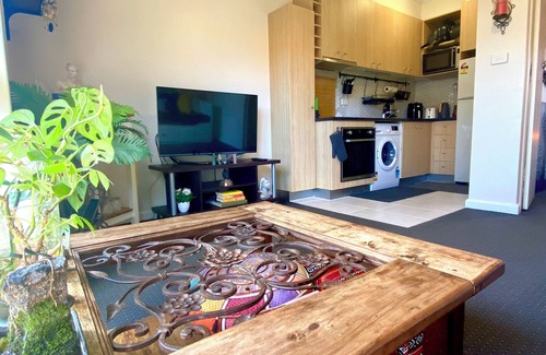 Caulfield North Apartamento | Near Caulfield Racecourse & Monash Uni! Cosy apartment with private courtyard