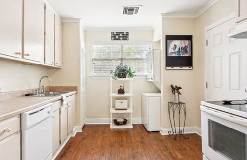 Dillard Casa | Near City Park and Bayou St John Peaceful and Pleasant
