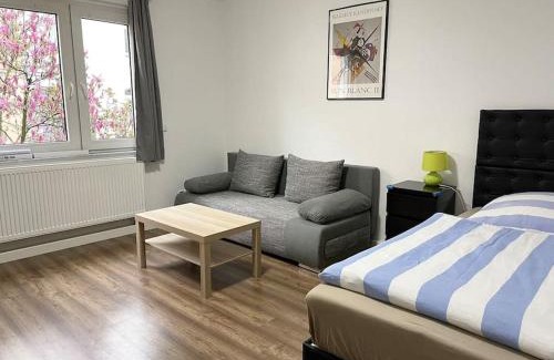 Buchholz Apartamento | near Düsseldorf Messe and Airport, two Bedrooms, Parking, Kitchen and Garden