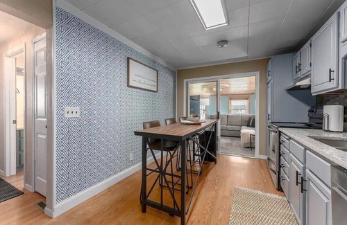 Chippewa Falls Casa | Near Downtown! GAME ROOM! Sleeps 12! Stylish!
