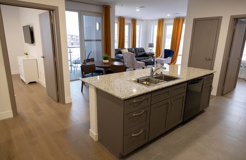 Madison Apartamento | Near Downtown | Kid & Pet Friendly | Garage | W/D