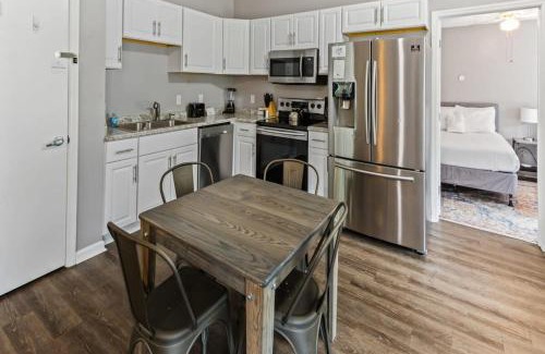 Savannah Casa | Near Downtown, Parks, Dining! Laid-Back on Leghorn