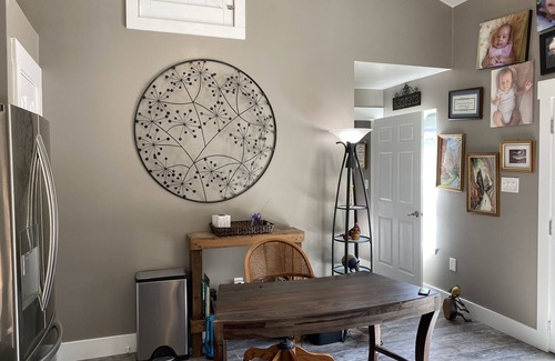 Jefferson Apartamento | Near Downtown - Private 1 Bedroom Full Living and Kitchen Space