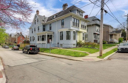 East Walnut HIlls Casa | Near Dtwn, Dining & Bars: Spacious Cincy Home Base