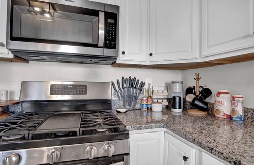 Carlisle Apartamento | Near Fairgrounds, Dickinson, CPA Ballet! Private Deck!