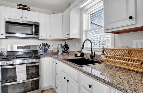Carlisle Apartamento | Near Fairgrounds, Dickinson, CPA Ballet! Private Deck!
