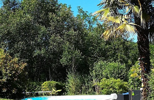 Foix Casa | Cerca de Foix, la calma junto a la piscina.