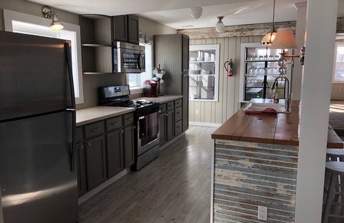 Walworth Apartamento | ¡Cerca de Fontana, renueva tu espíritu en el Angel Loft! Encanto, estilo cabaña Apt.