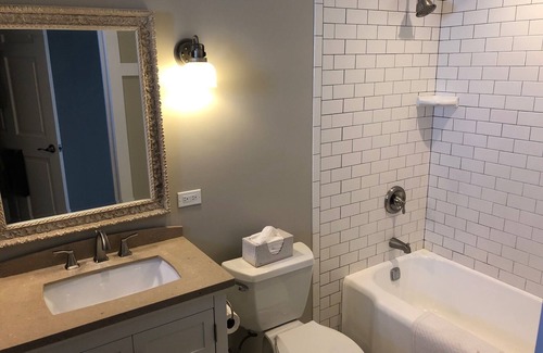 Walworth Apartamento | ¡Cerca de Fontana, renueva tu espíritu en el Angel Loft! Encanto, estilo cabaña Apt.