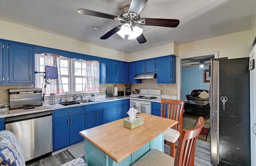 Westover Casa | Near Fort Liberty: Home w/ Yard in Fayetteville!